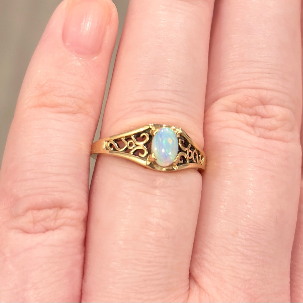 Vintage 14K Gold Opal Ring, Mid Century Filigree, Size 5.5 - Picture 5 of 15
